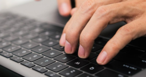 Bàn phím MacBook bị loạn chữ: Nguyên nhân và cách khắc phục
